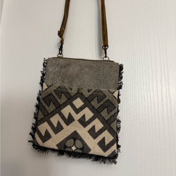 Myra Crossbody Gray and Black Patterned Women's Bag - Picture 2 of 12